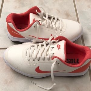 Unisex golf shoes